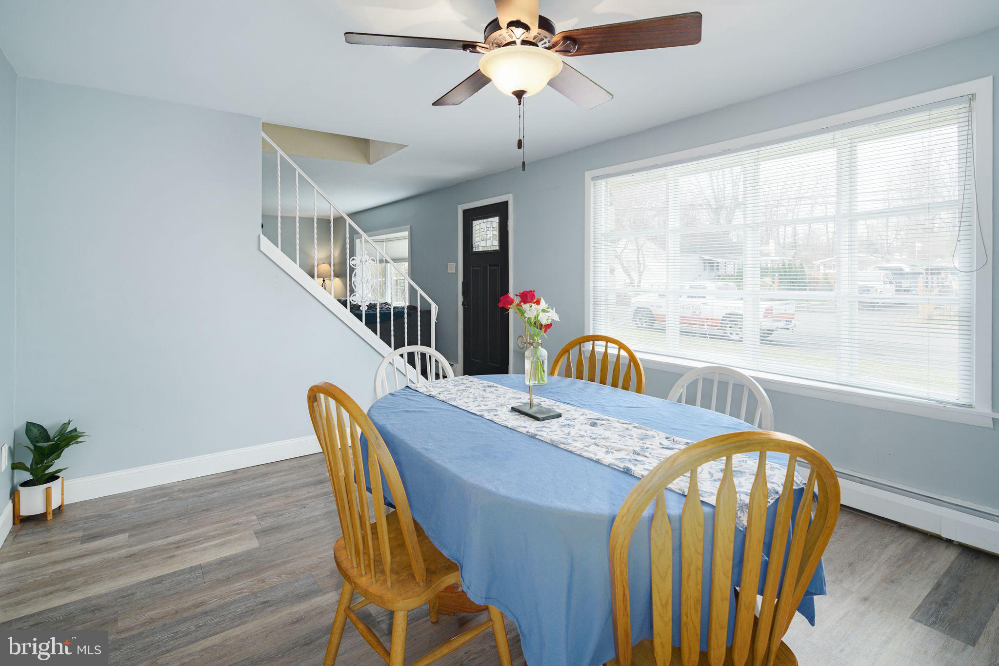 633 Knoll Ave