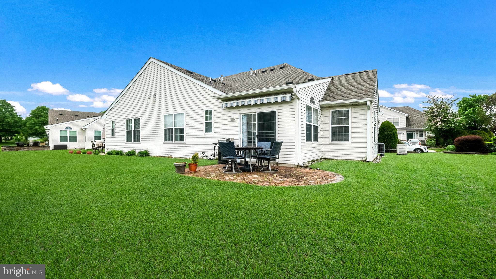 11 Lady Slipper Ln