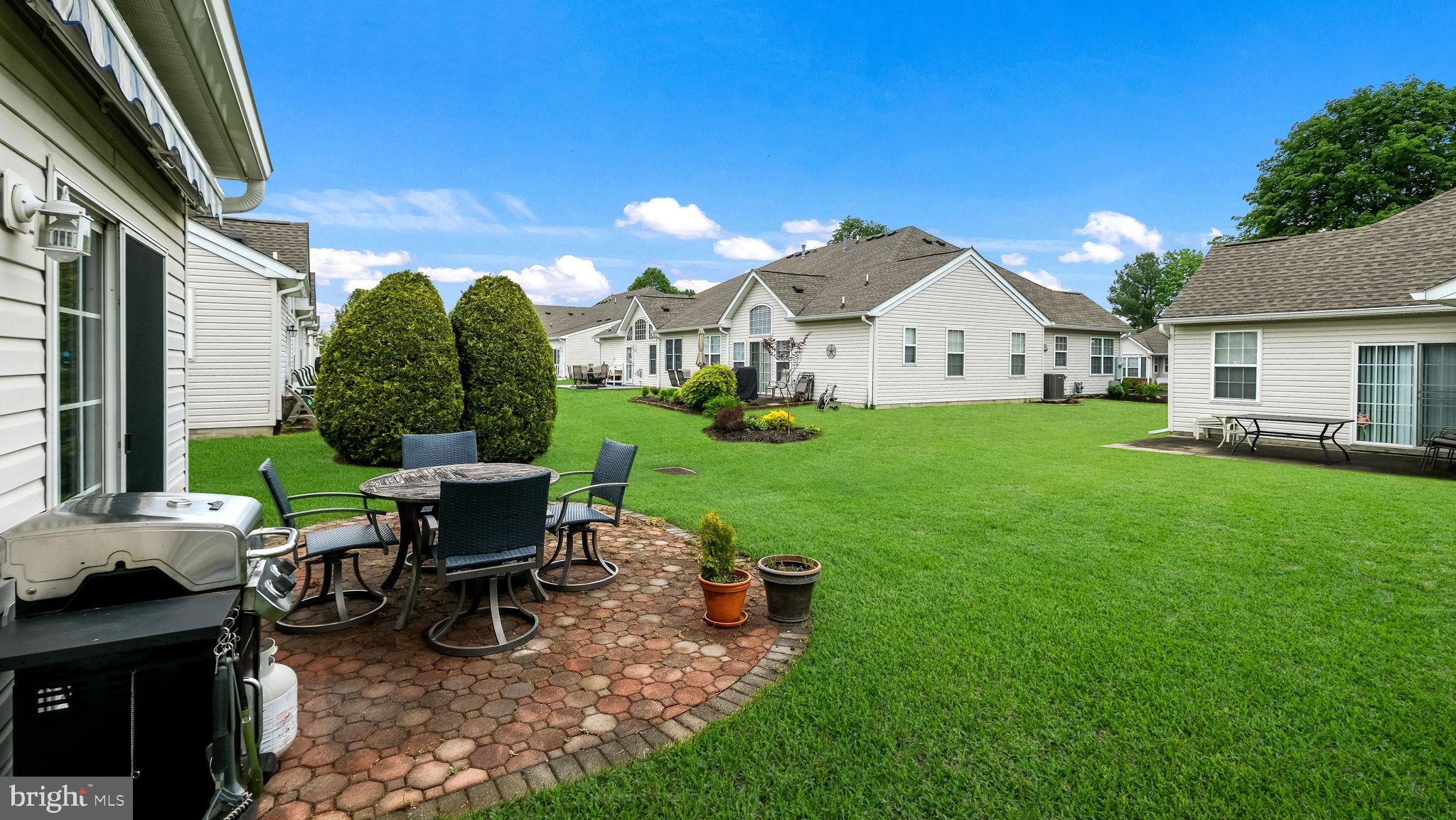 11 Lady Slipper Ln