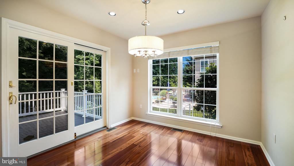 358 Deer Dr