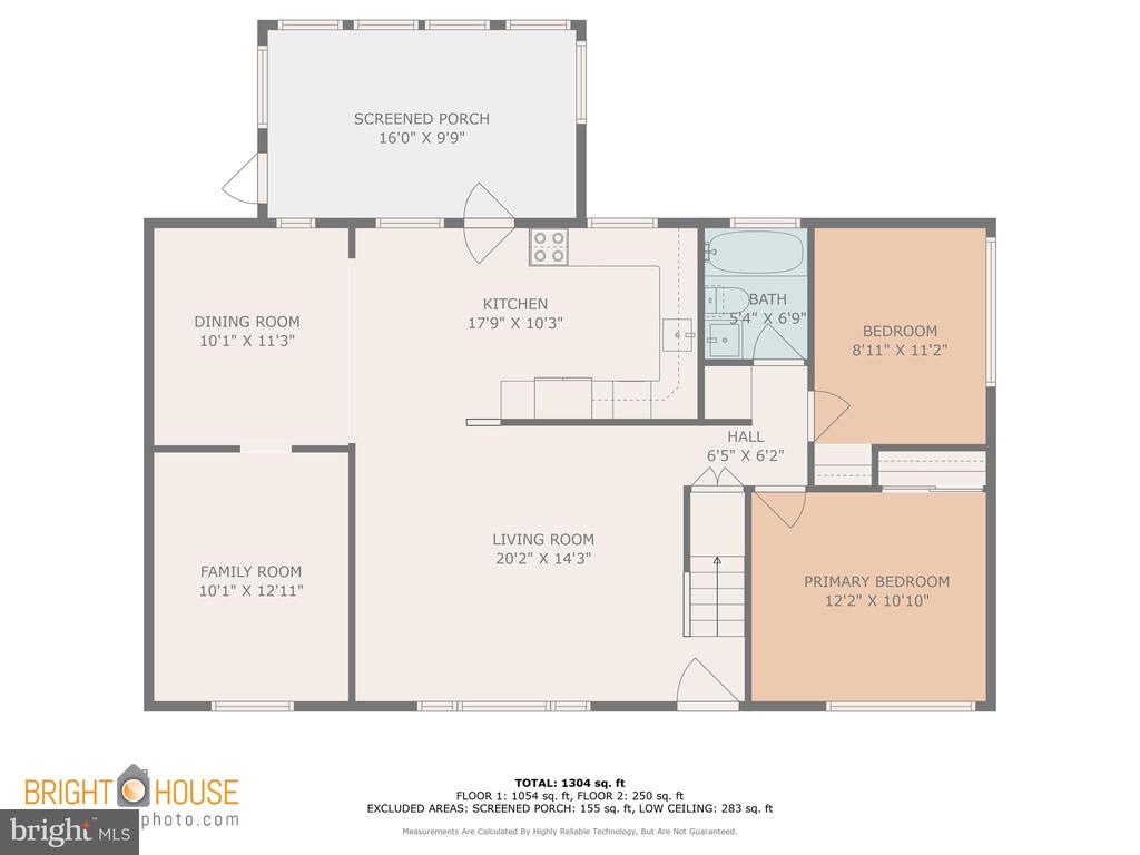 32 Towpath Rd