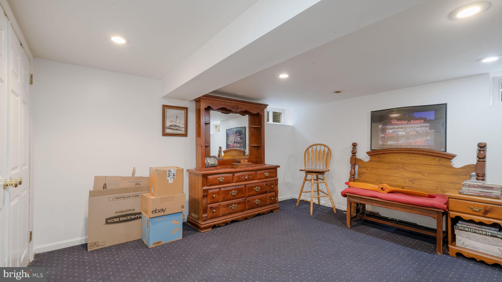 2635 Brownsville Rd