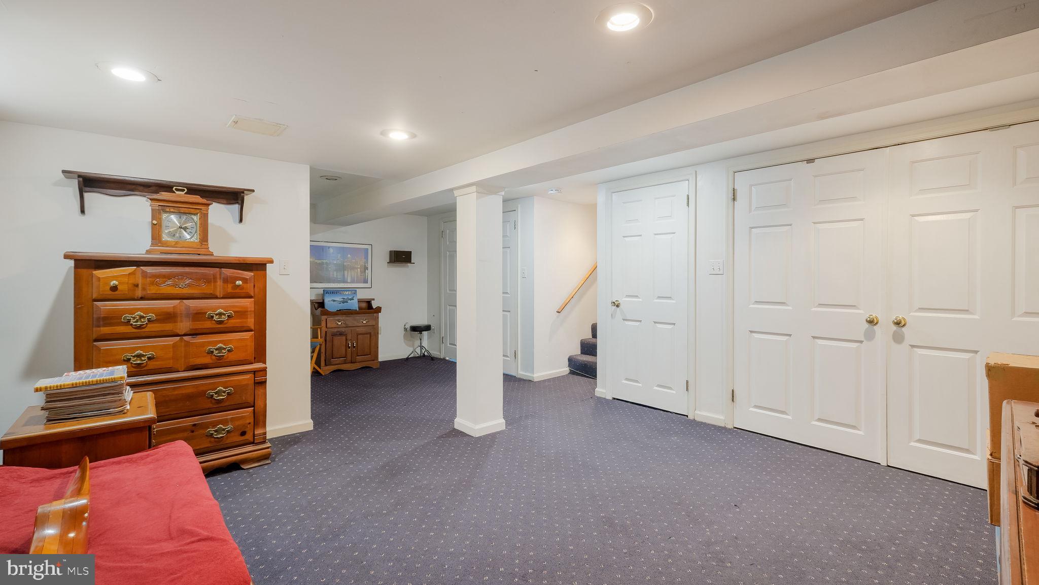 2635 Brownsville Rd