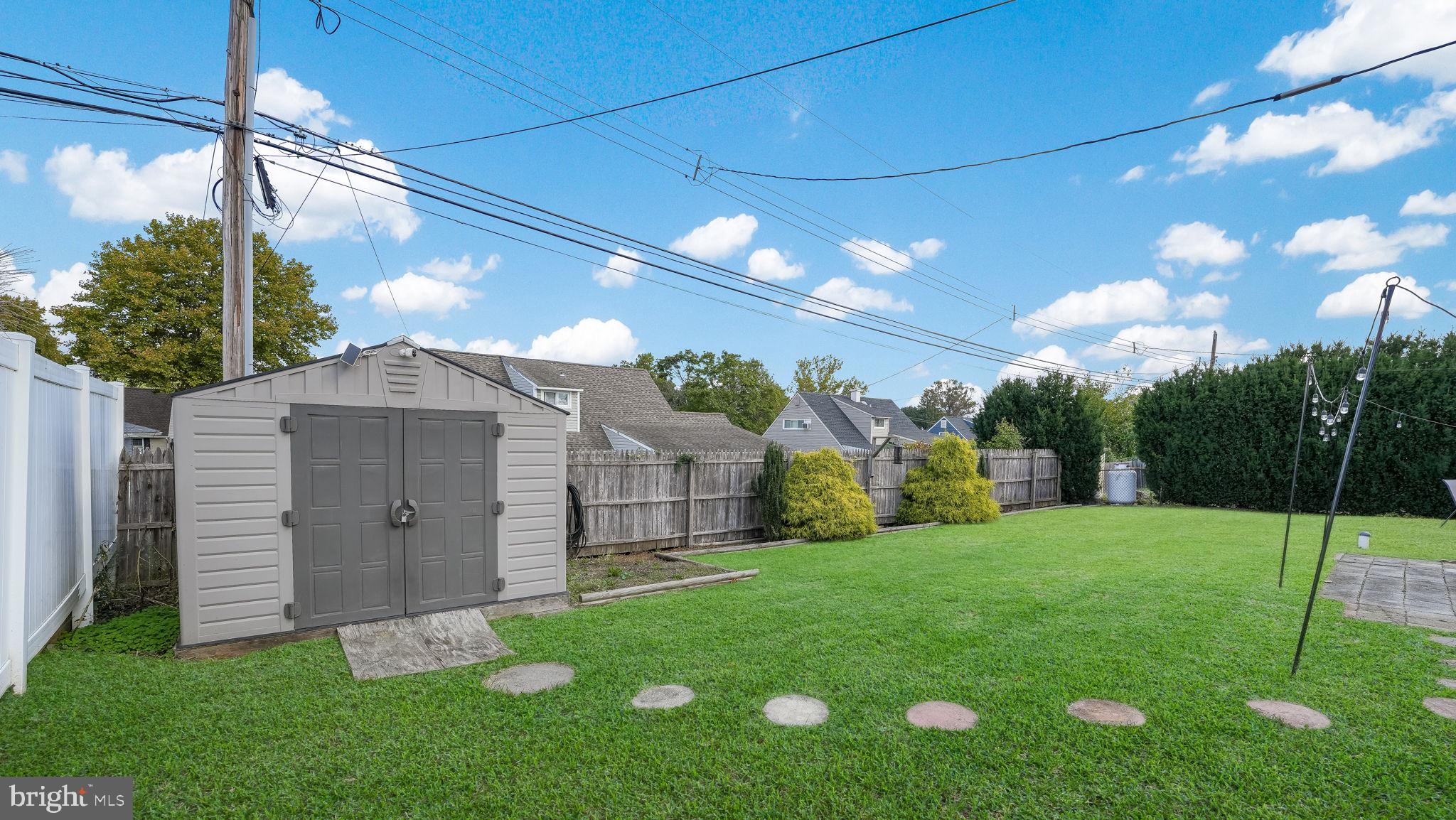 21 Canary Rd