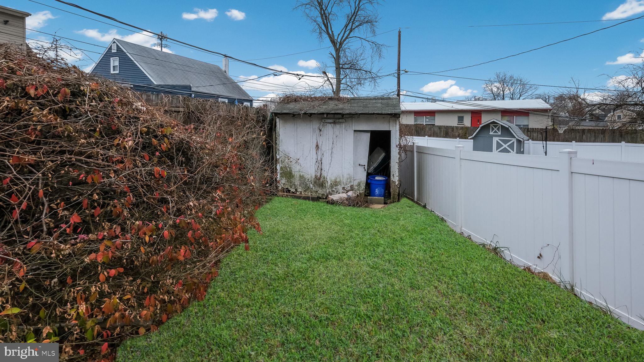 3540 Snowden Ave