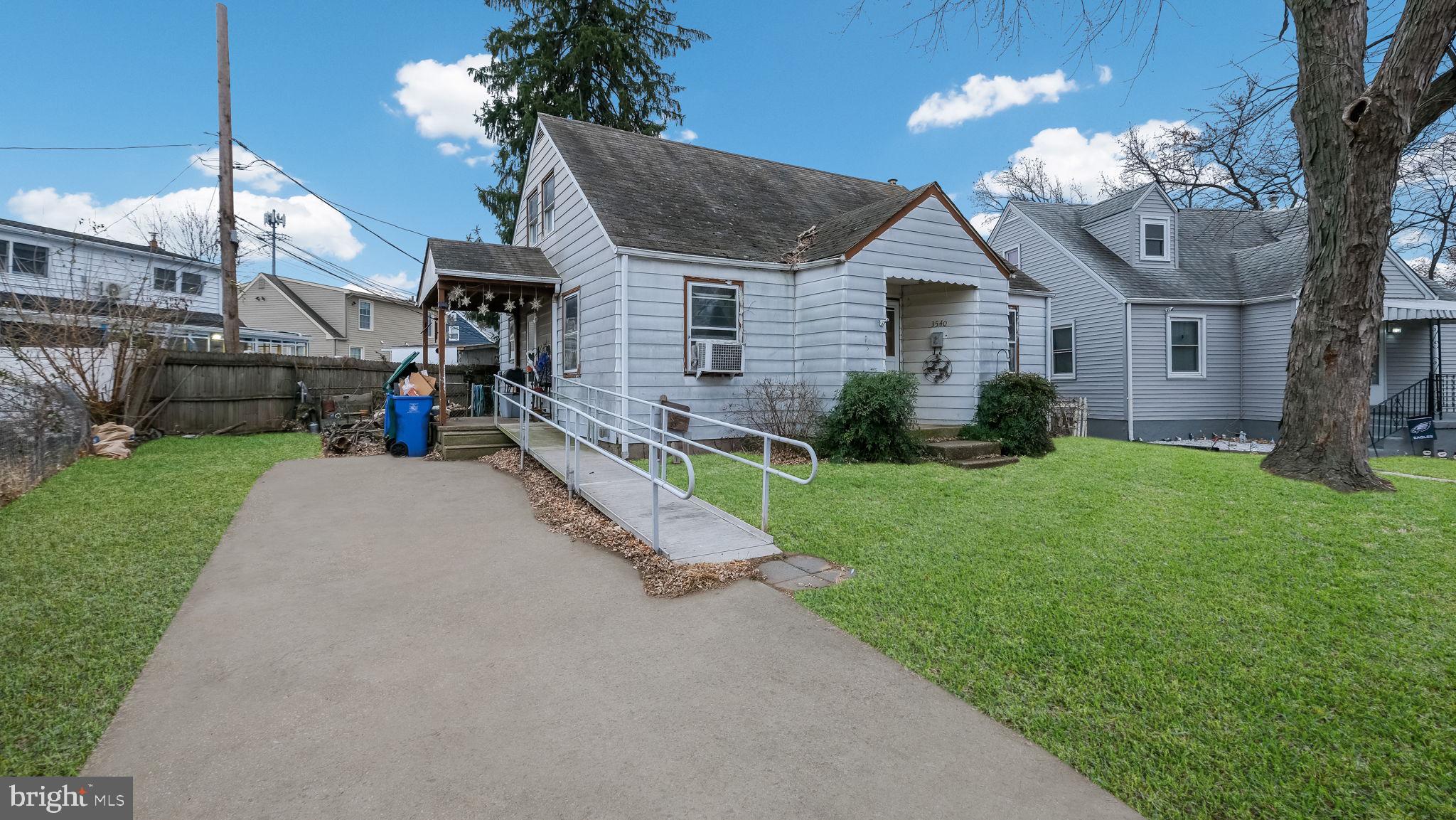 3540 Snowden Ave