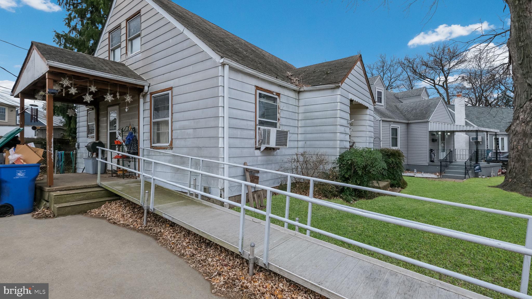 3540 Snowden Ave