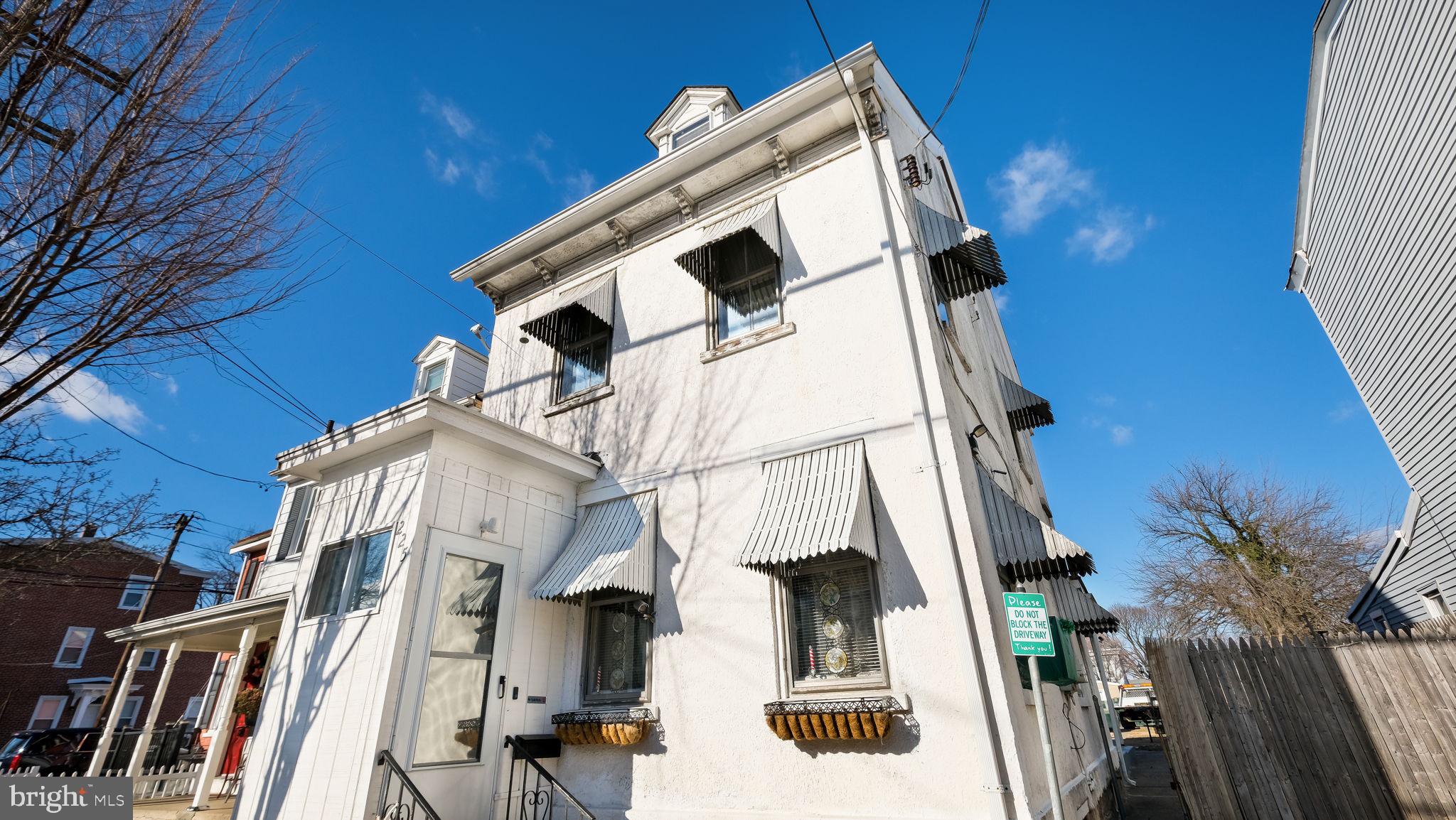 225 Otter St