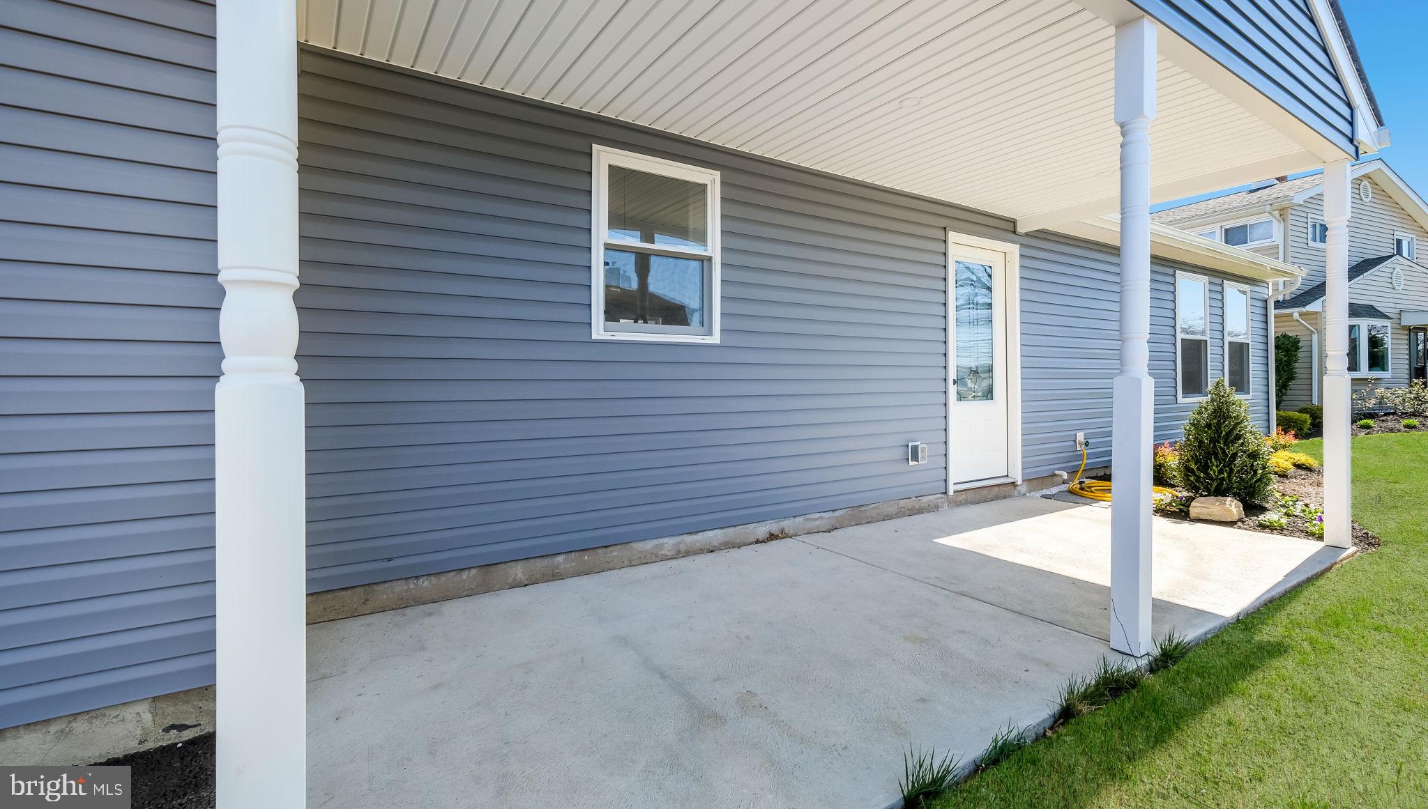 40 Tall Pine Ln