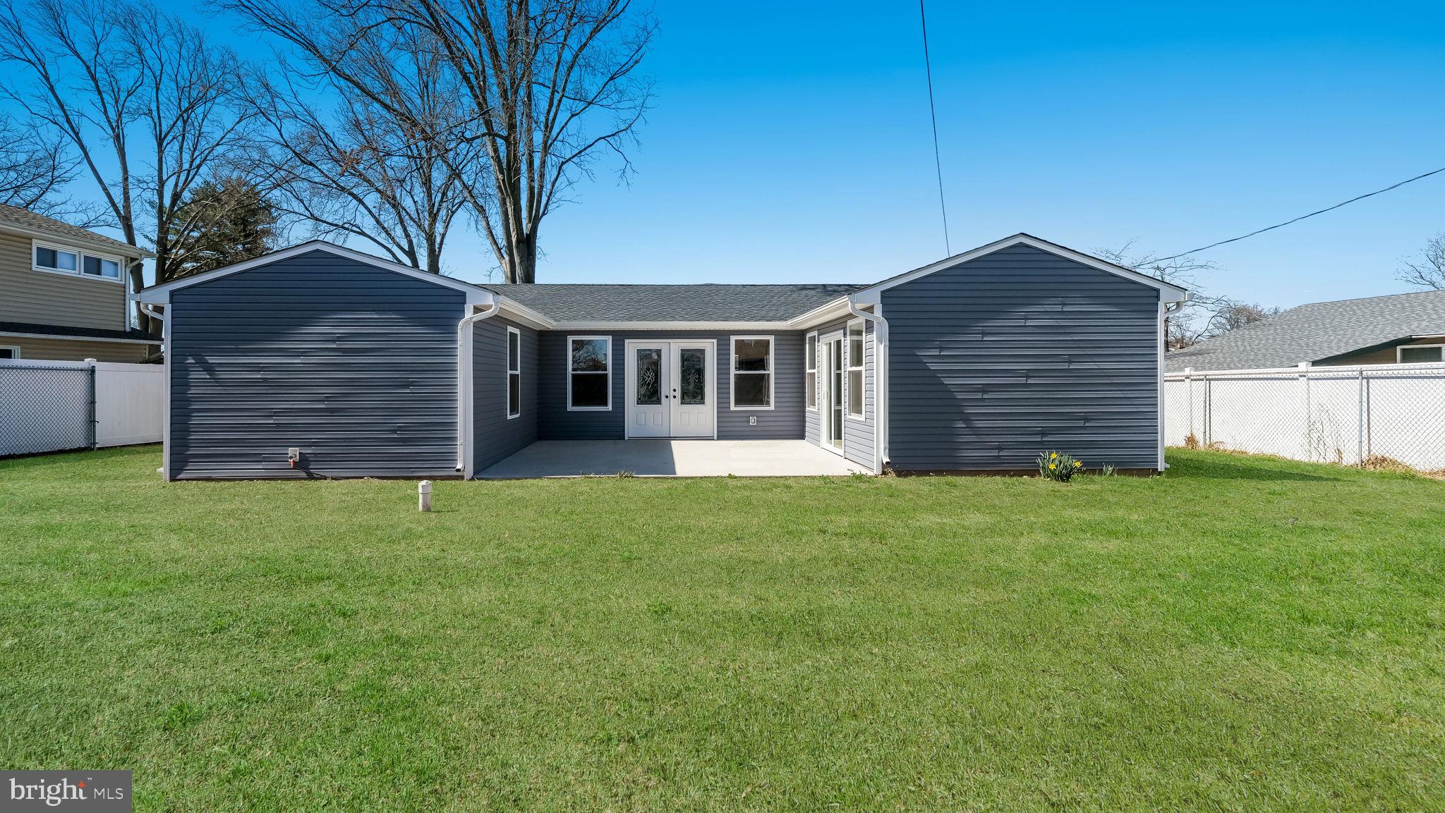 40 Tall Pine Ln