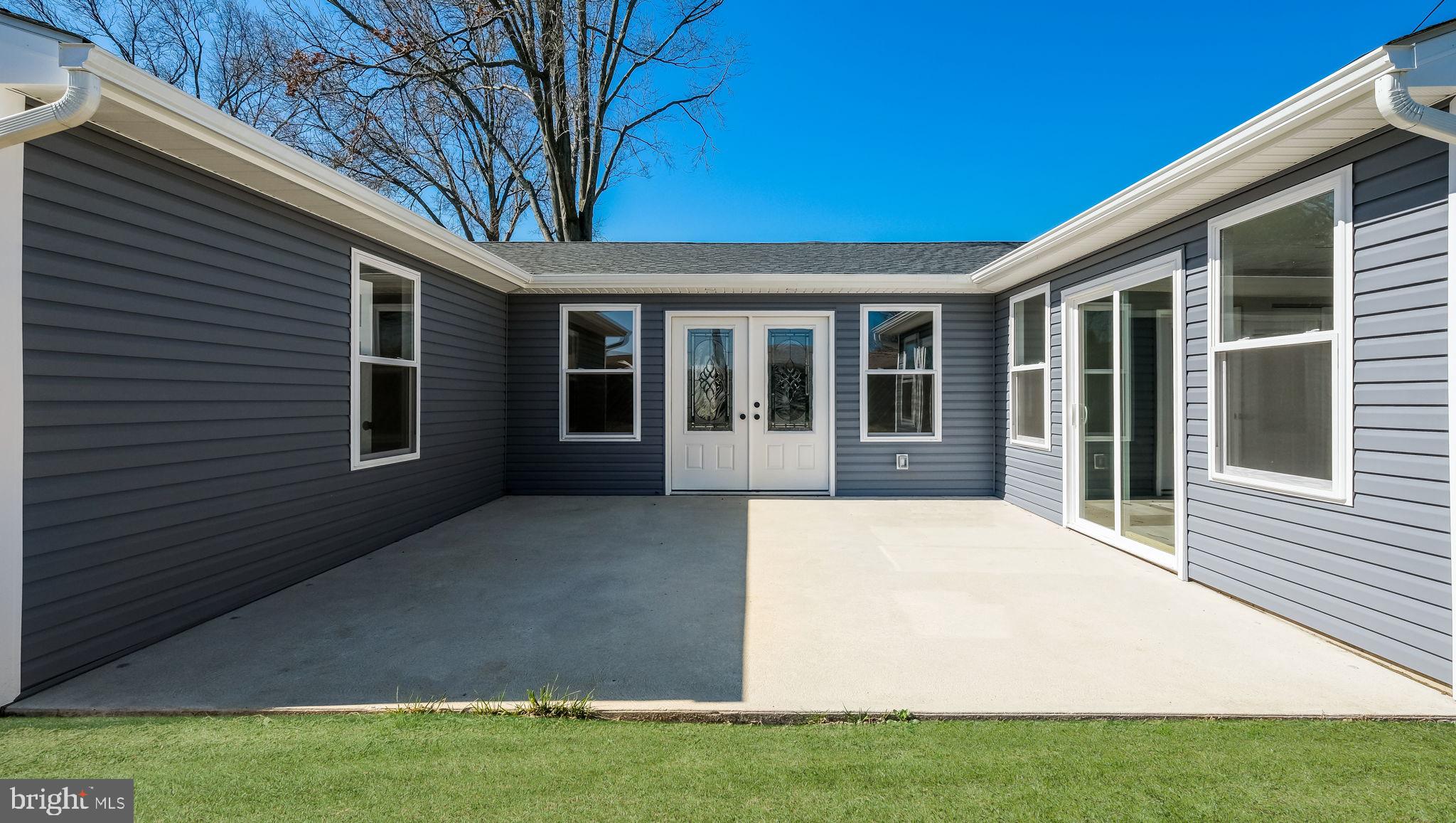 40 Tall Pine Ln