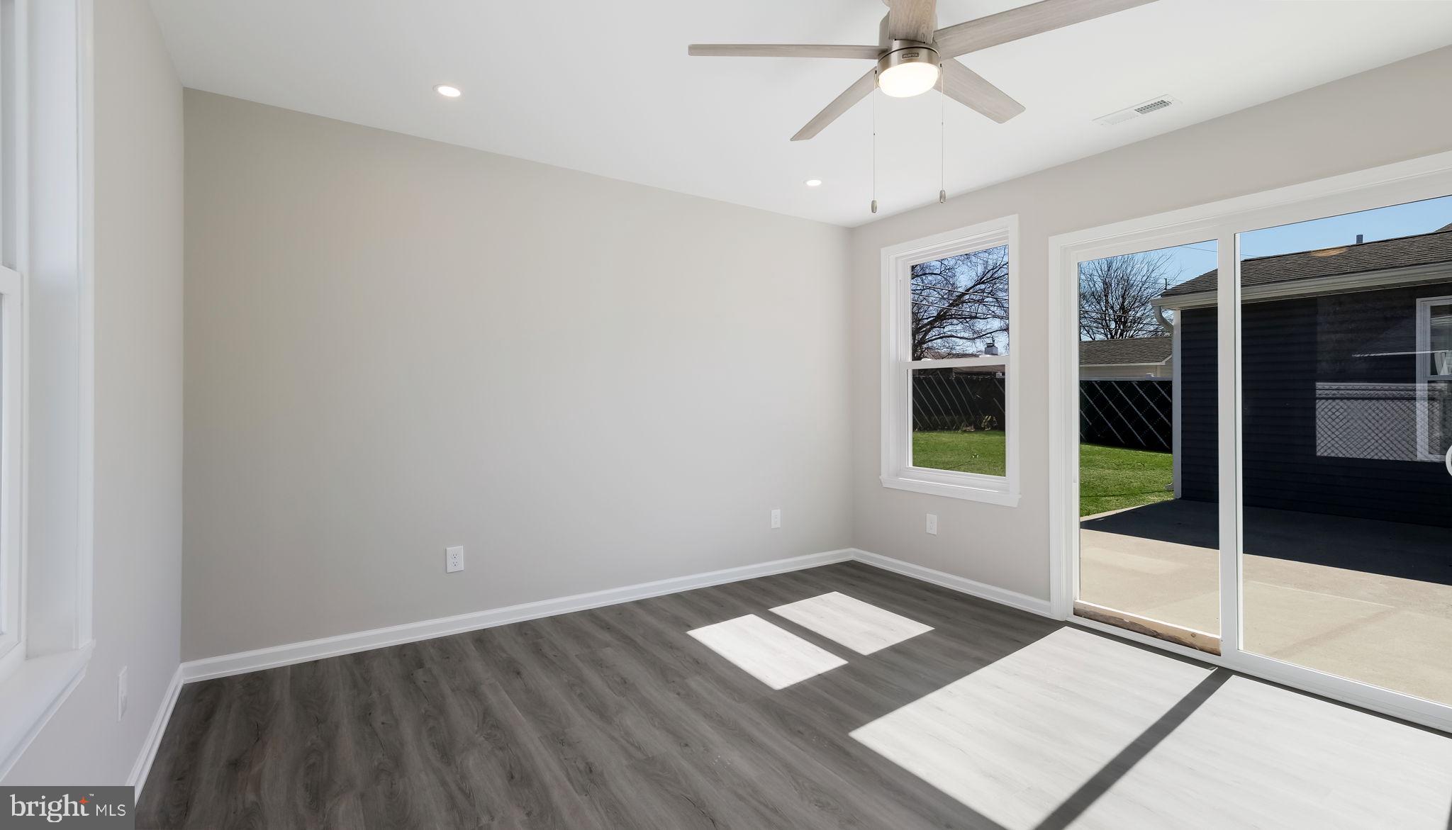 40 Tall Pine Ln