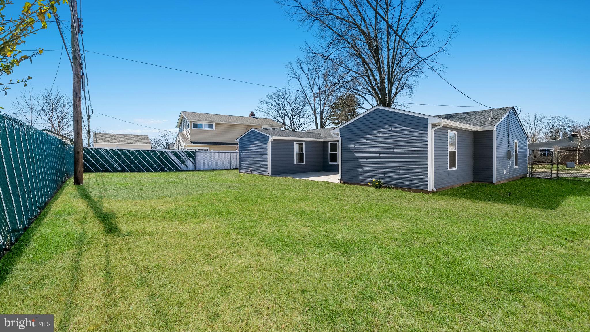40 Tall Pine Ln