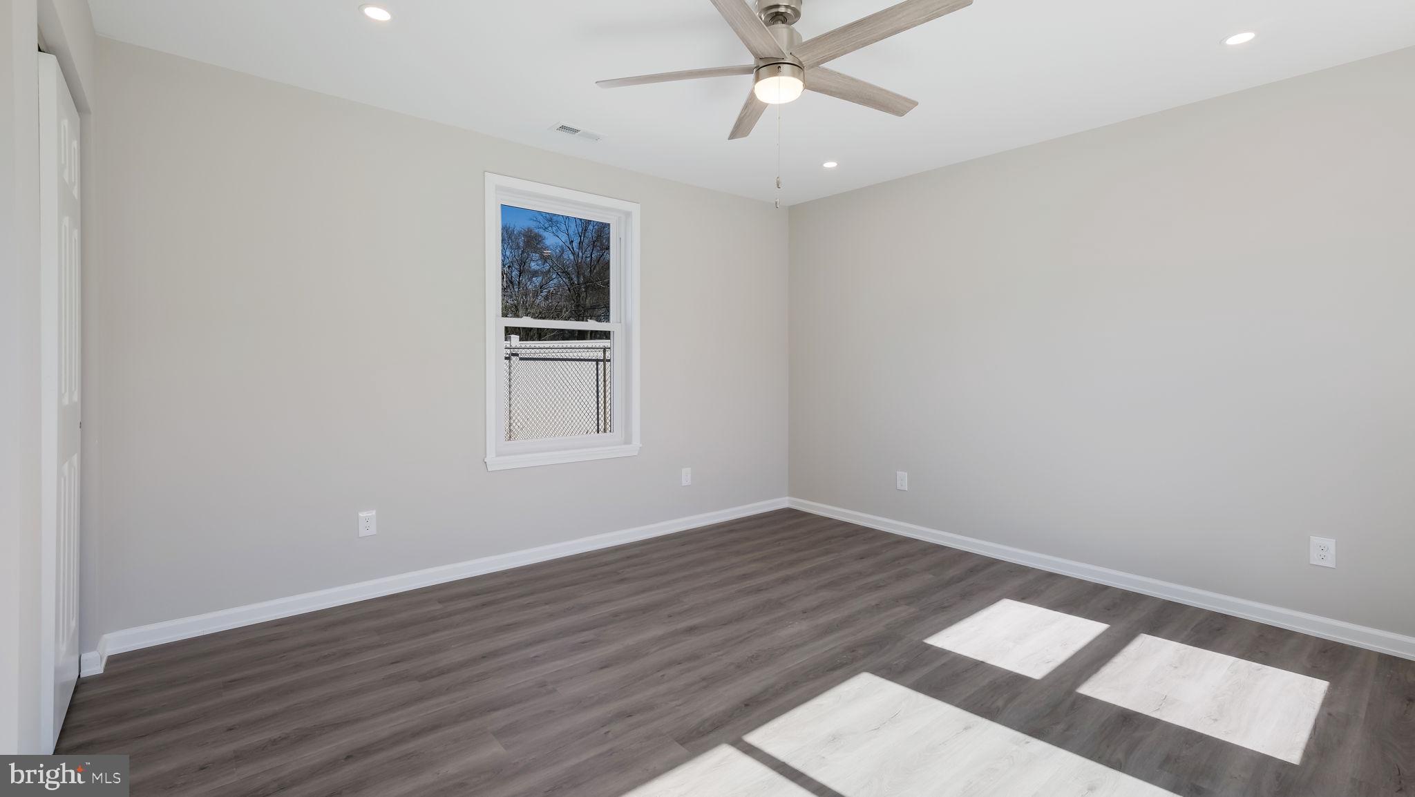 40 Tall Pine Ln