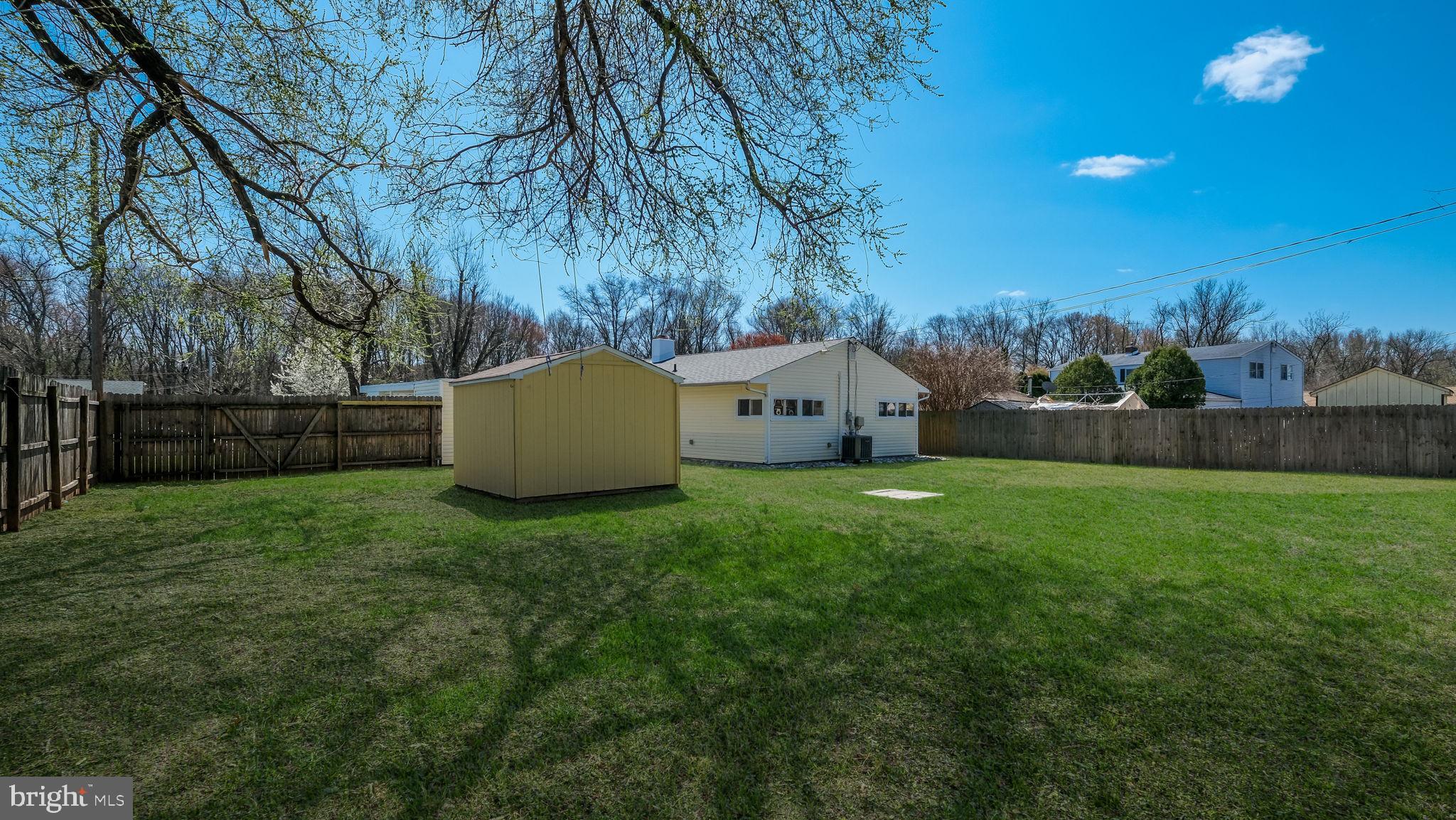 47 Yellowood Dr