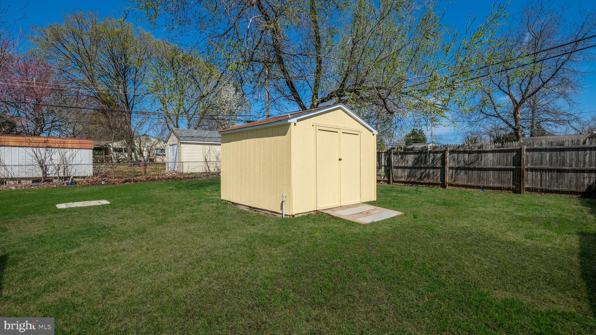 47 Yellowood Dr