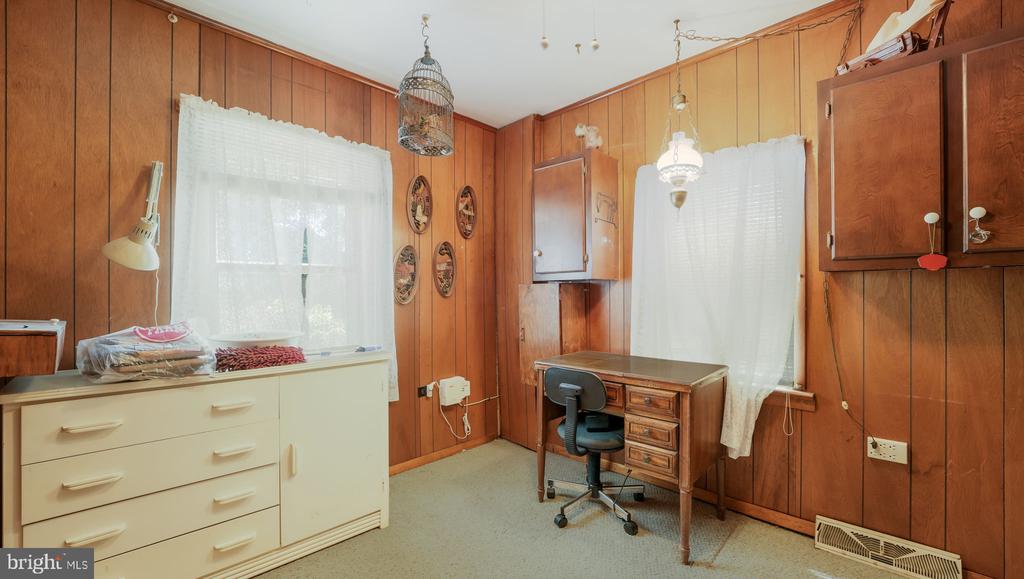 102 Bristol Oxford Valley Rd