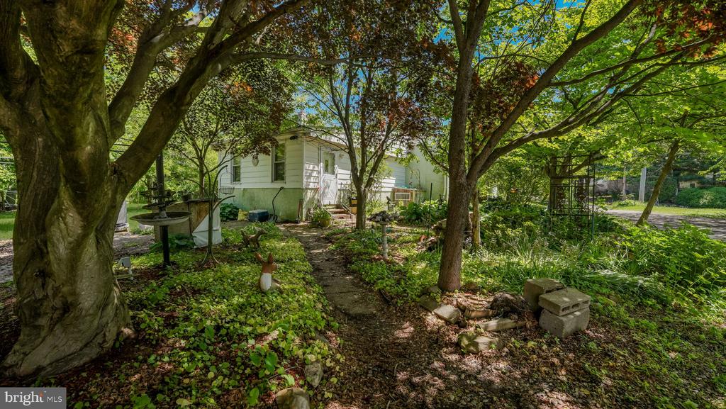 102 Bristol Oxford Valley Rd