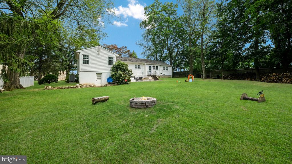 1226 Brownsville Rd