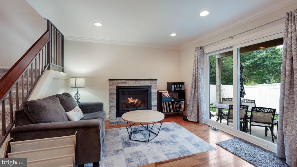 253 Clinton Ct