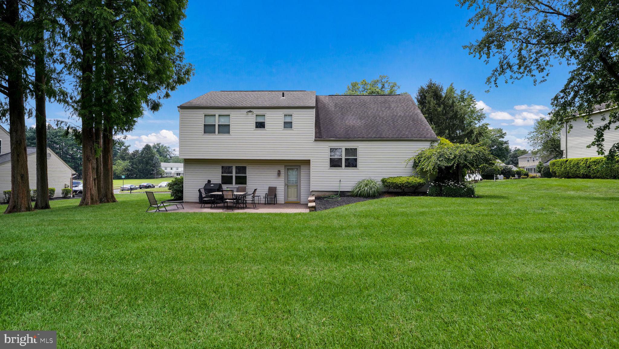 751 Ridge Ln
