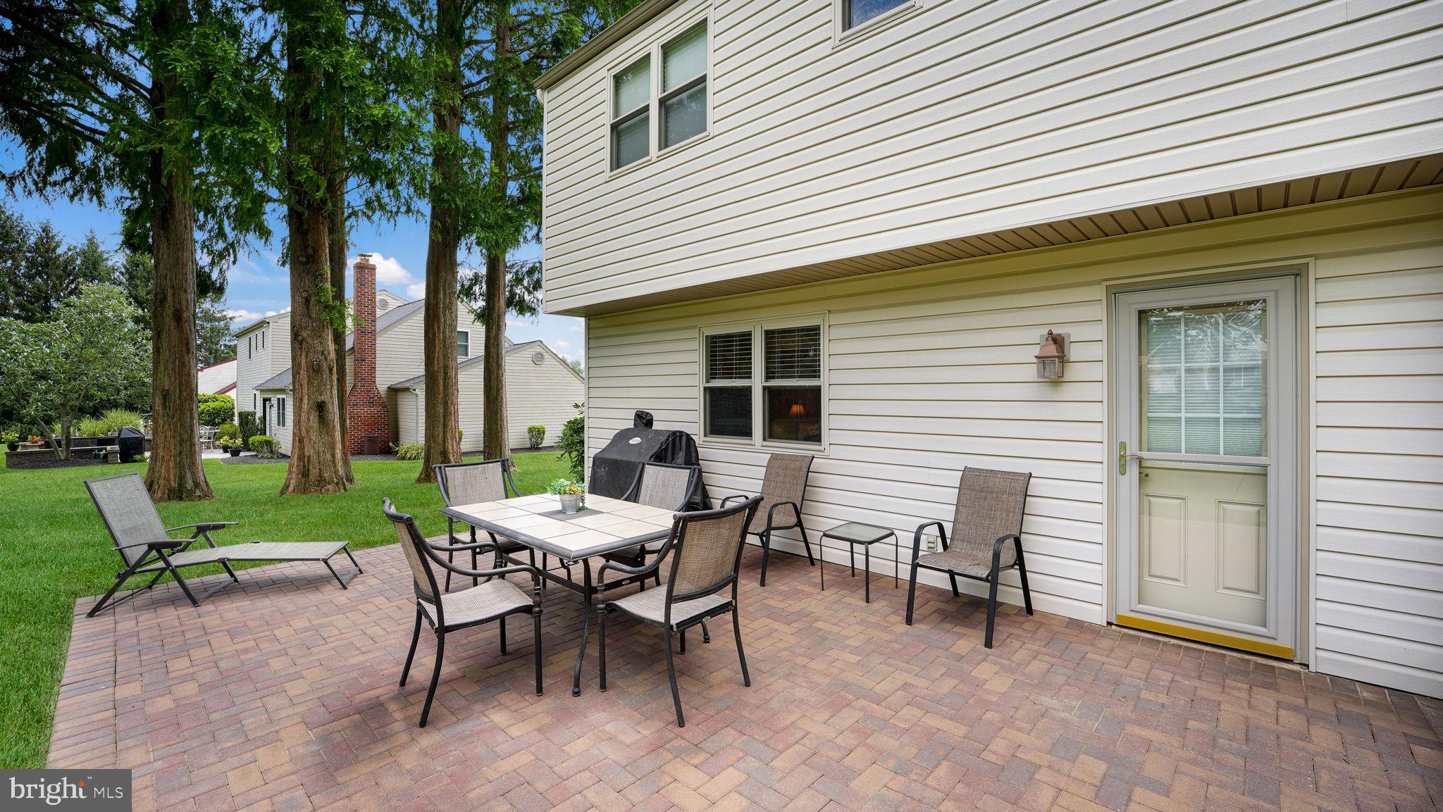 751 Ridge Ln