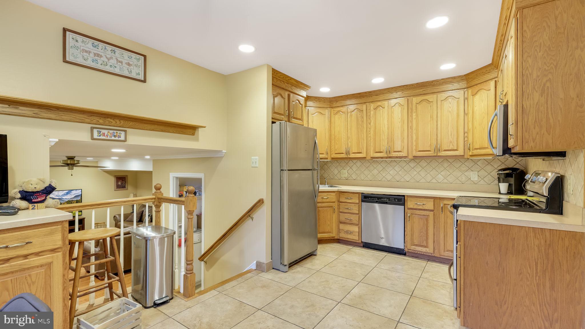 751 Ridge Ln