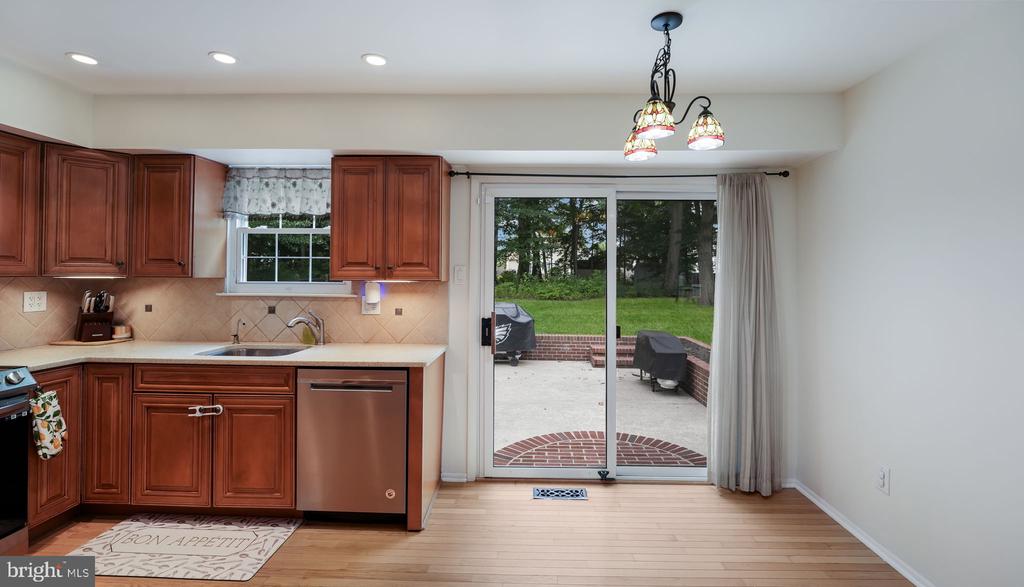 210 Emerald Dr