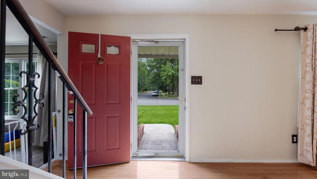 210 Emerald Dr
