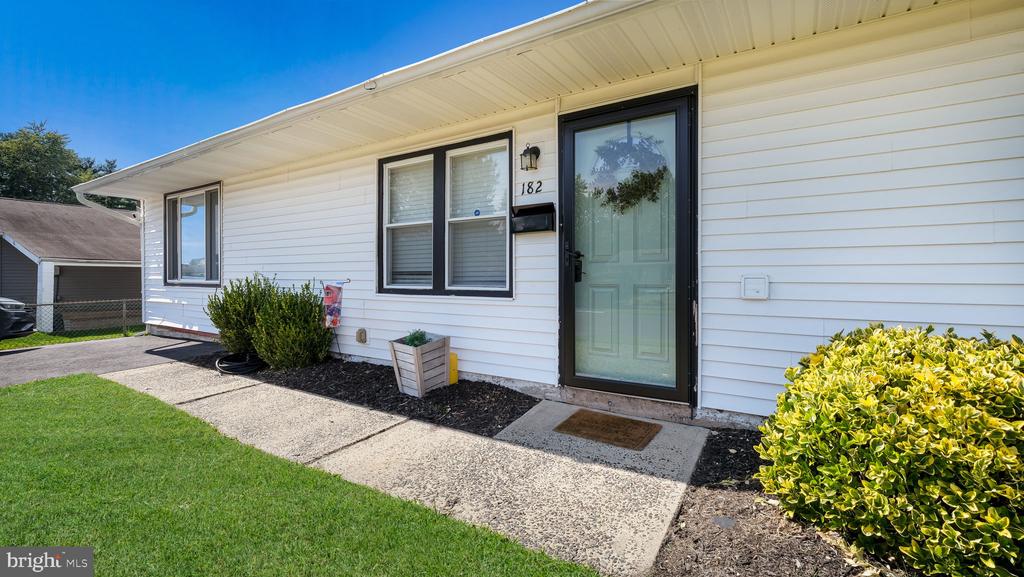 182 CRABTREE DRIVE