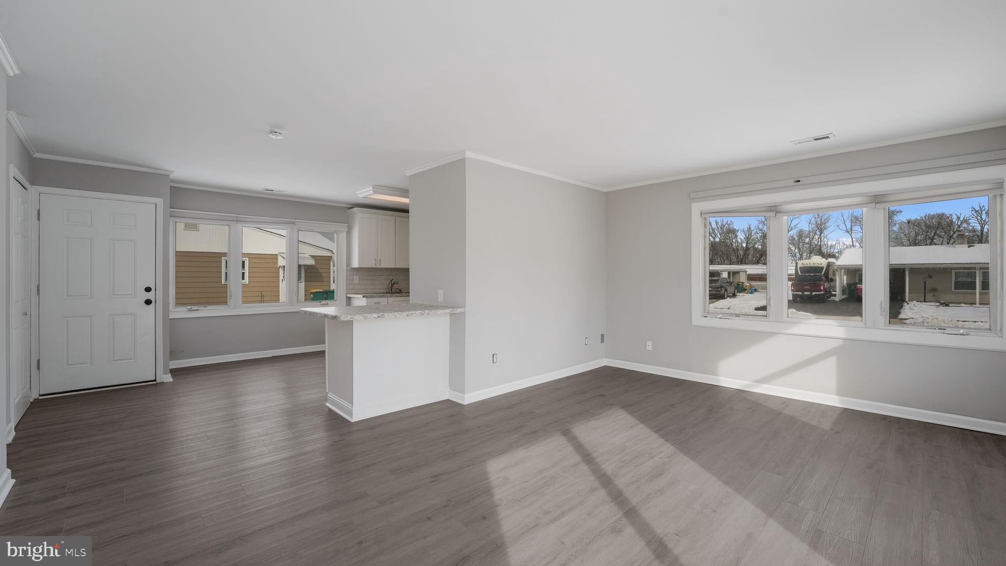 11 GLENWOOD LANE
