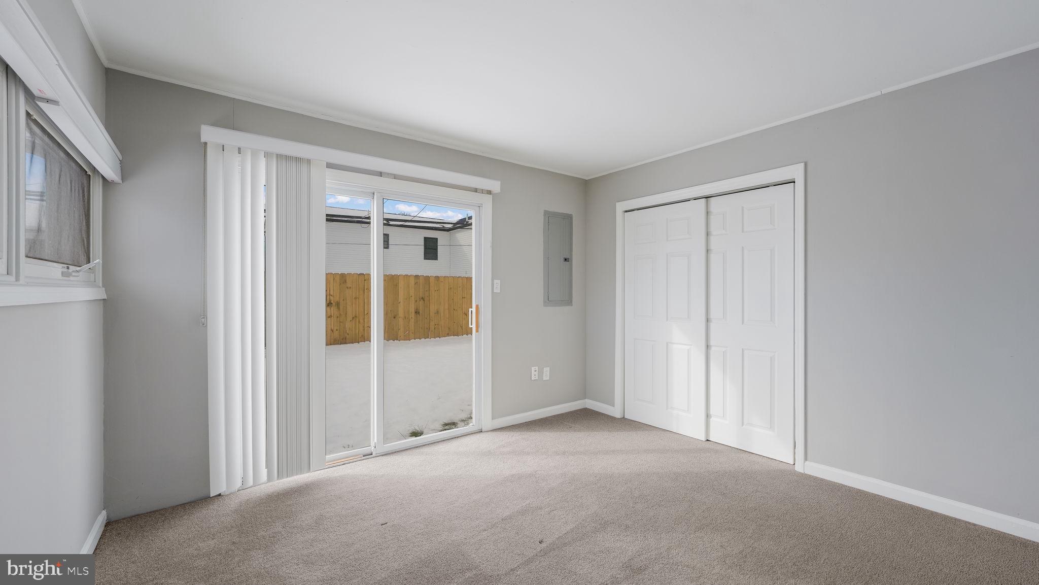 11 GLENWOOD LANE
