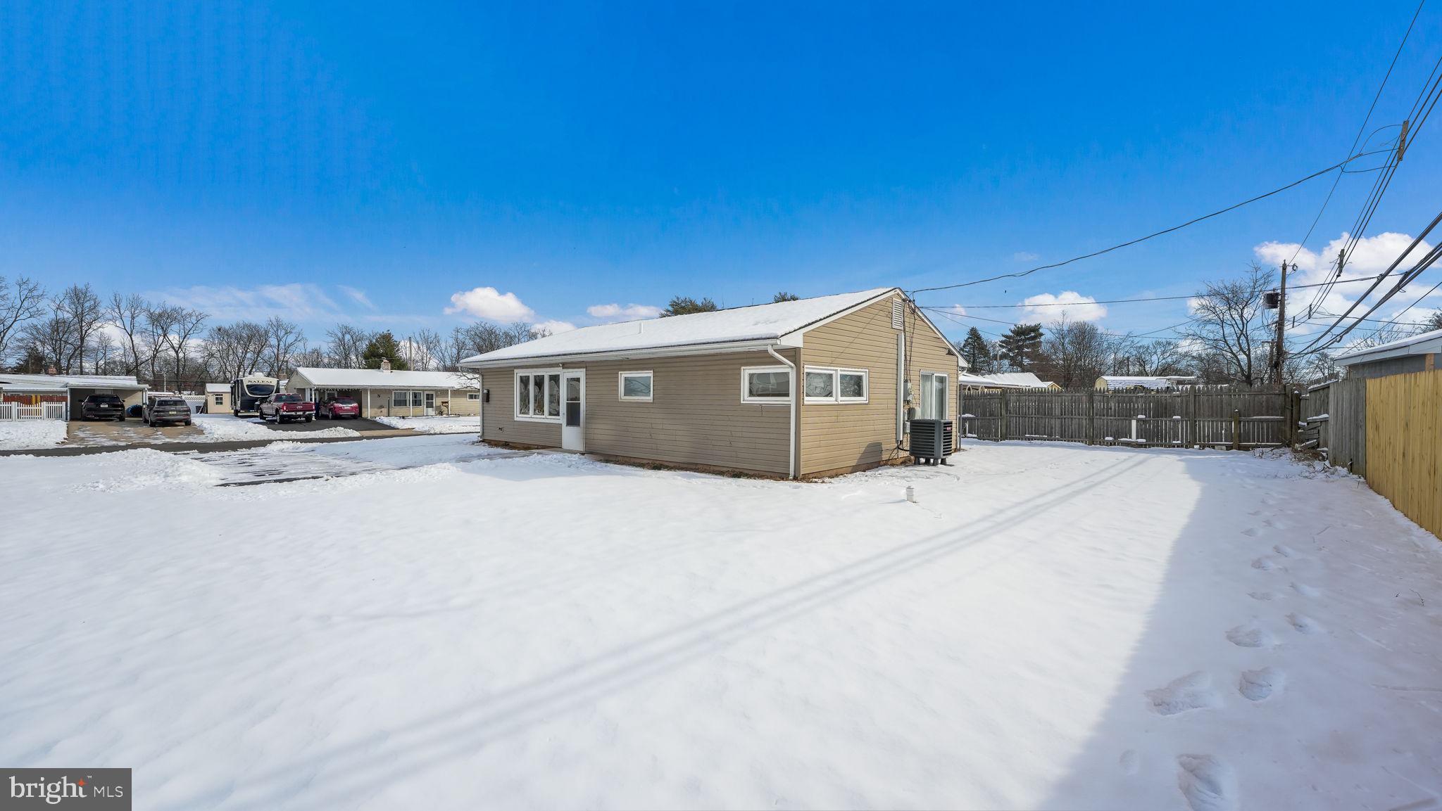 11 GLENWOOD LANE