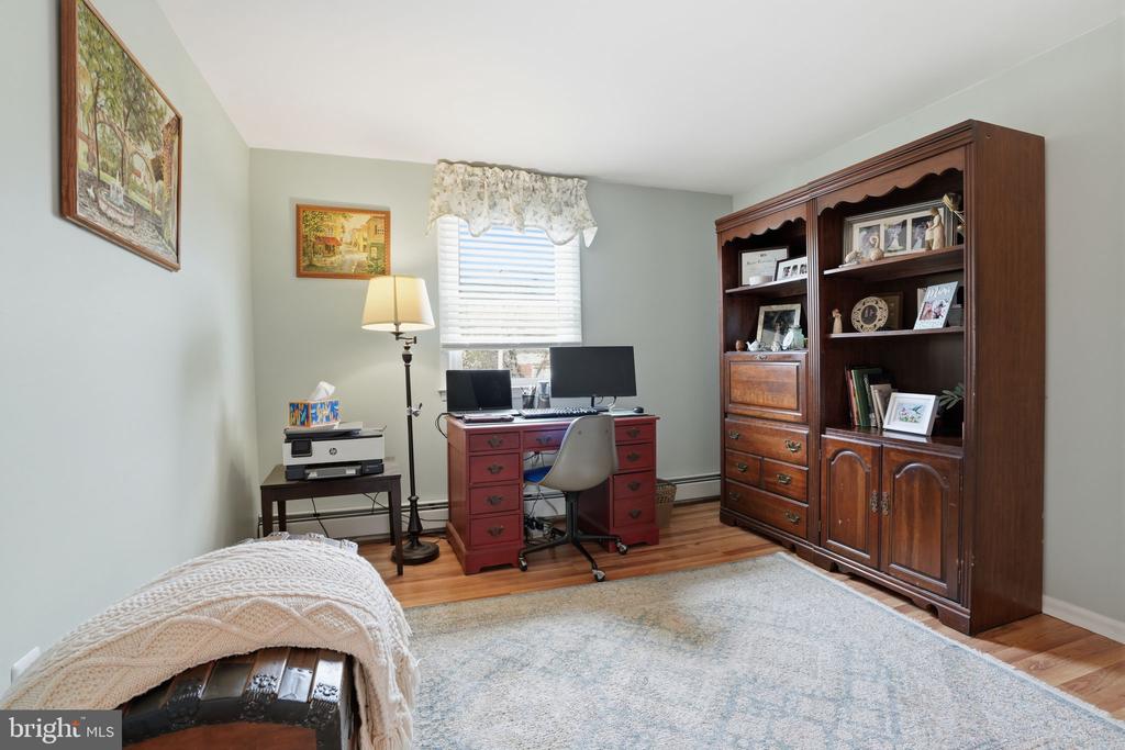 1240 ALMSHOUSE ROAD