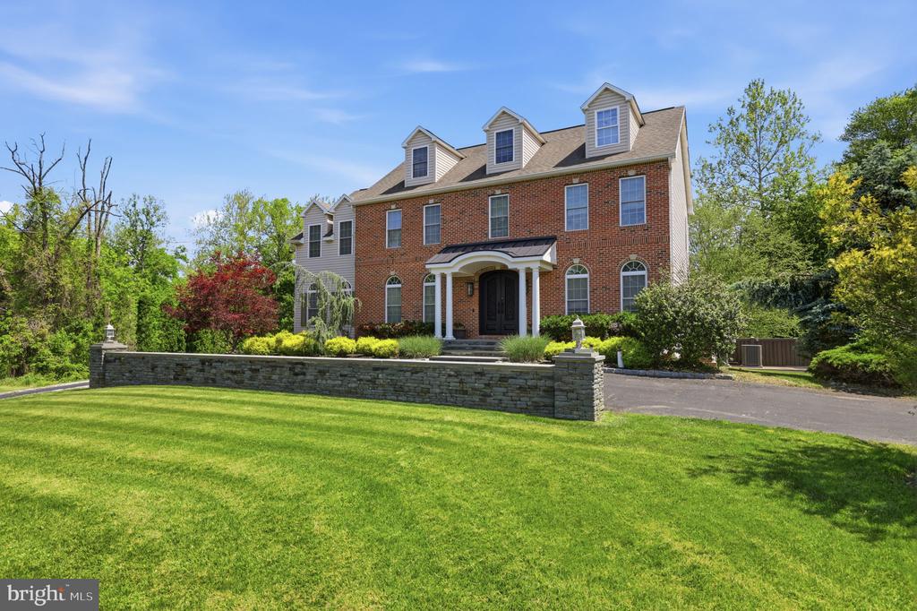726 BRIDGETOWN PIKE