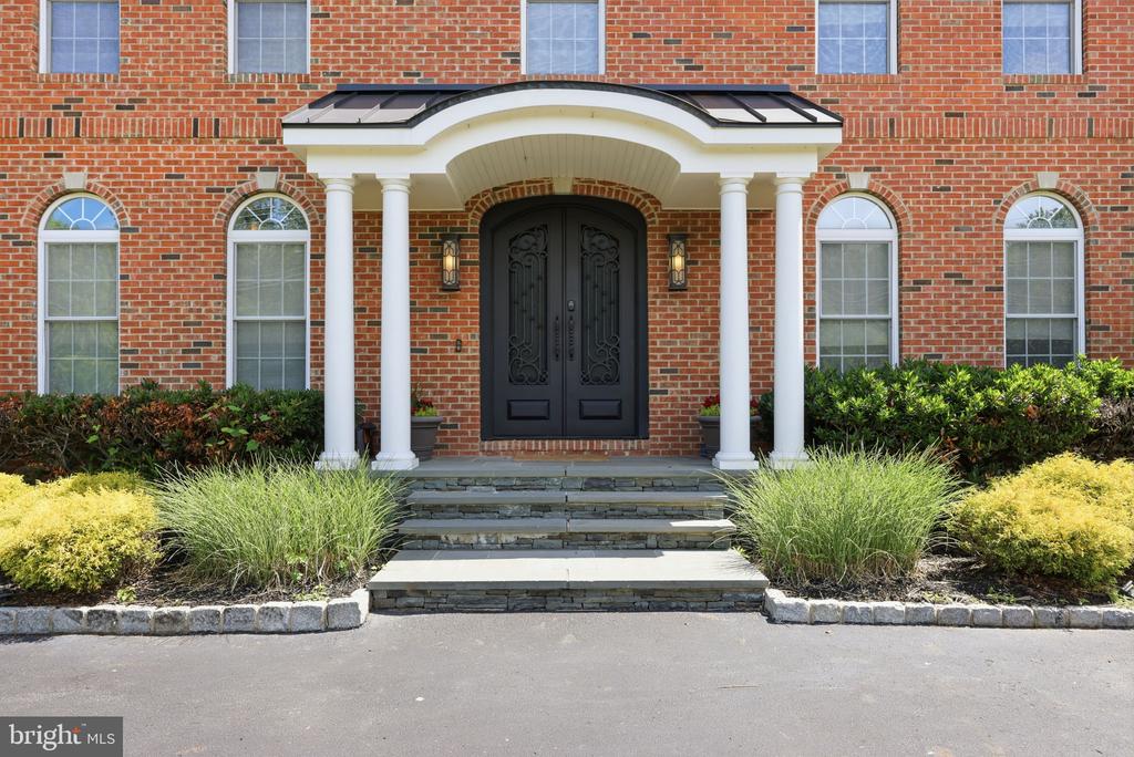 726 BRIDGETOWN PIKE