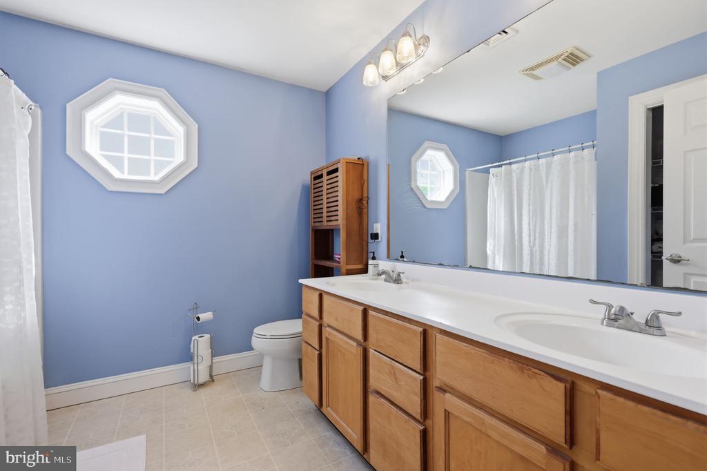 726 BRIDGETOWN PIKE