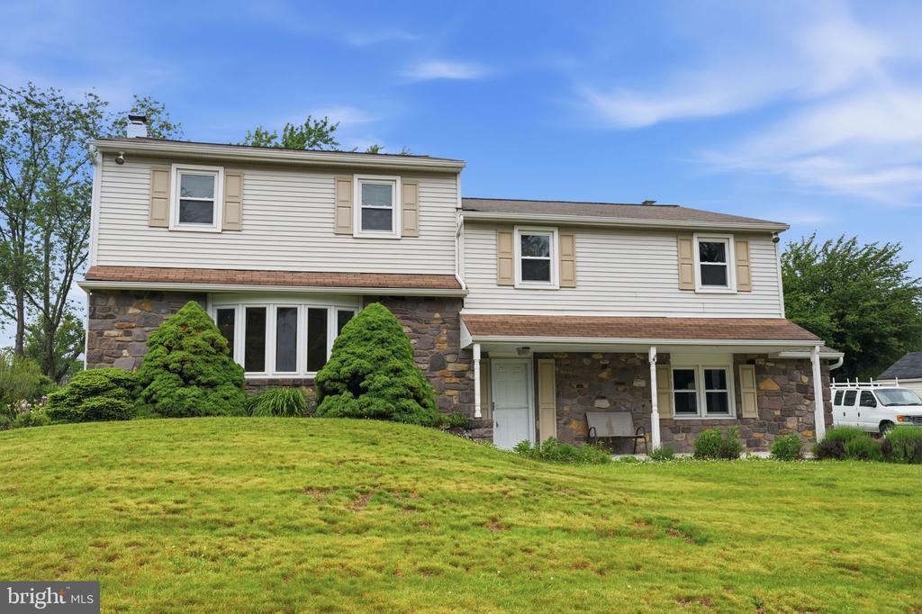 647 MIDDLE HOLLAND ROAD