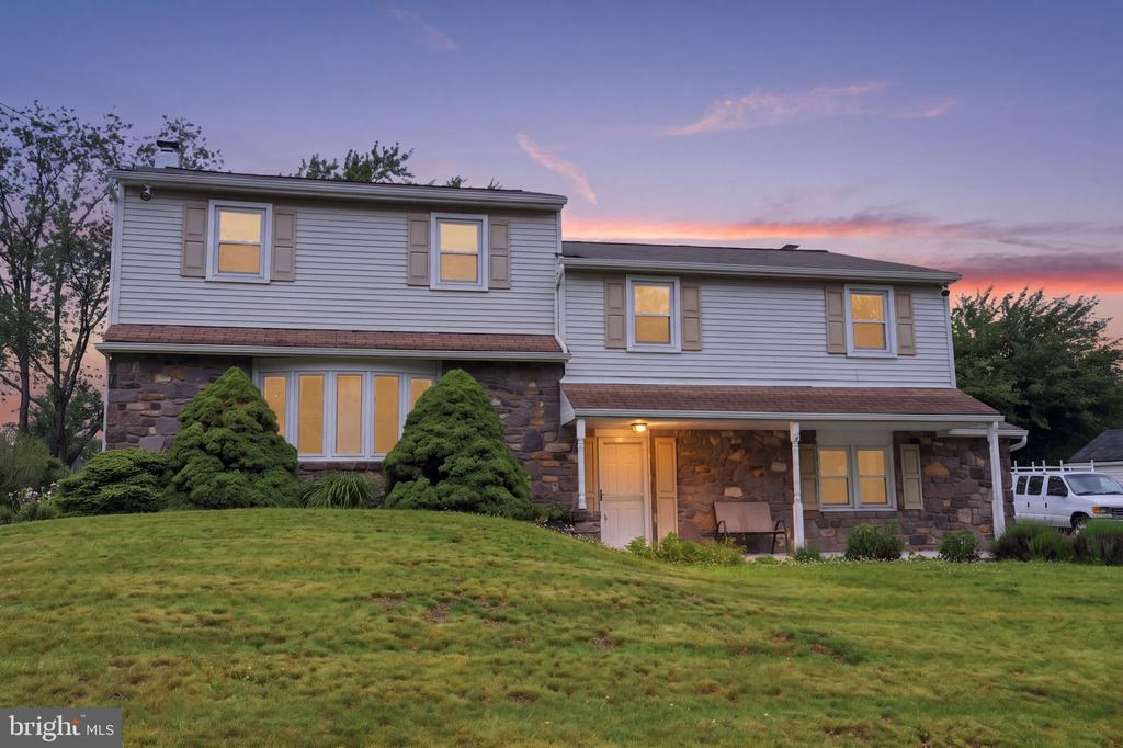 647 MIDDLE HOLLAND ROAD
