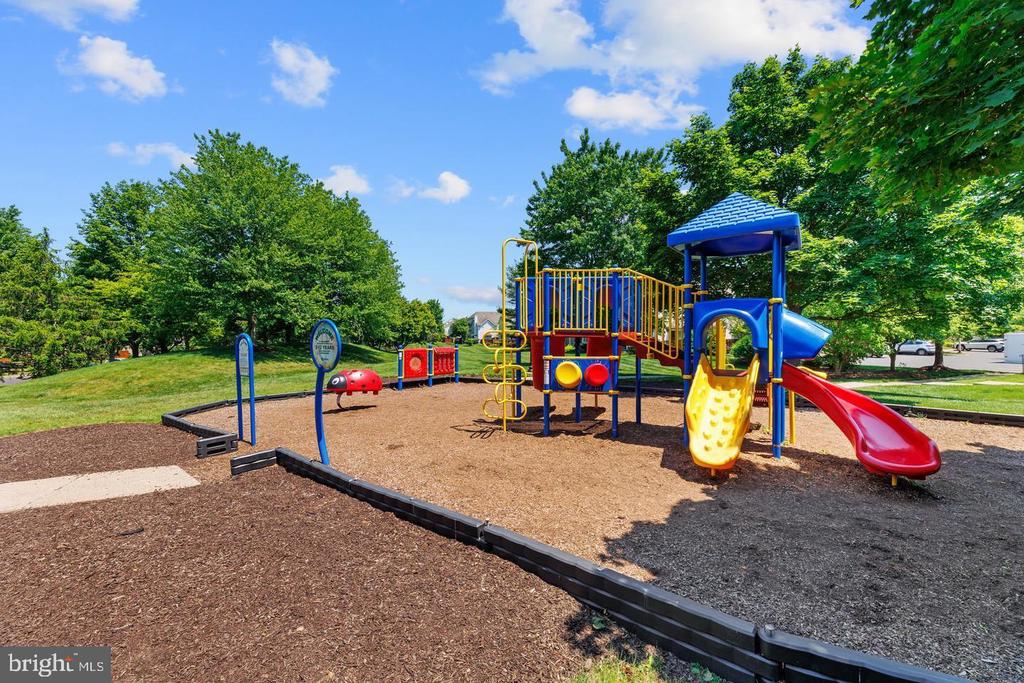 2104 BROOKHAVEN DRIVE 290