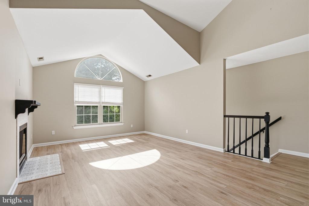 2104 BROOKHAVEN DRIVE 290