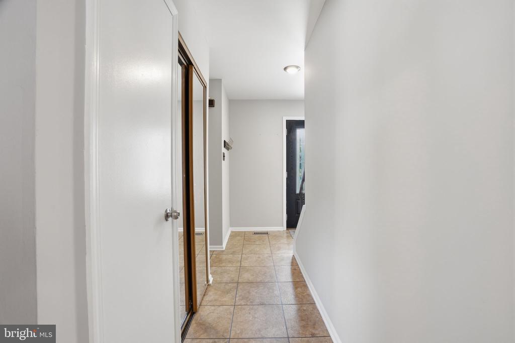 381 ALBERTS WAY