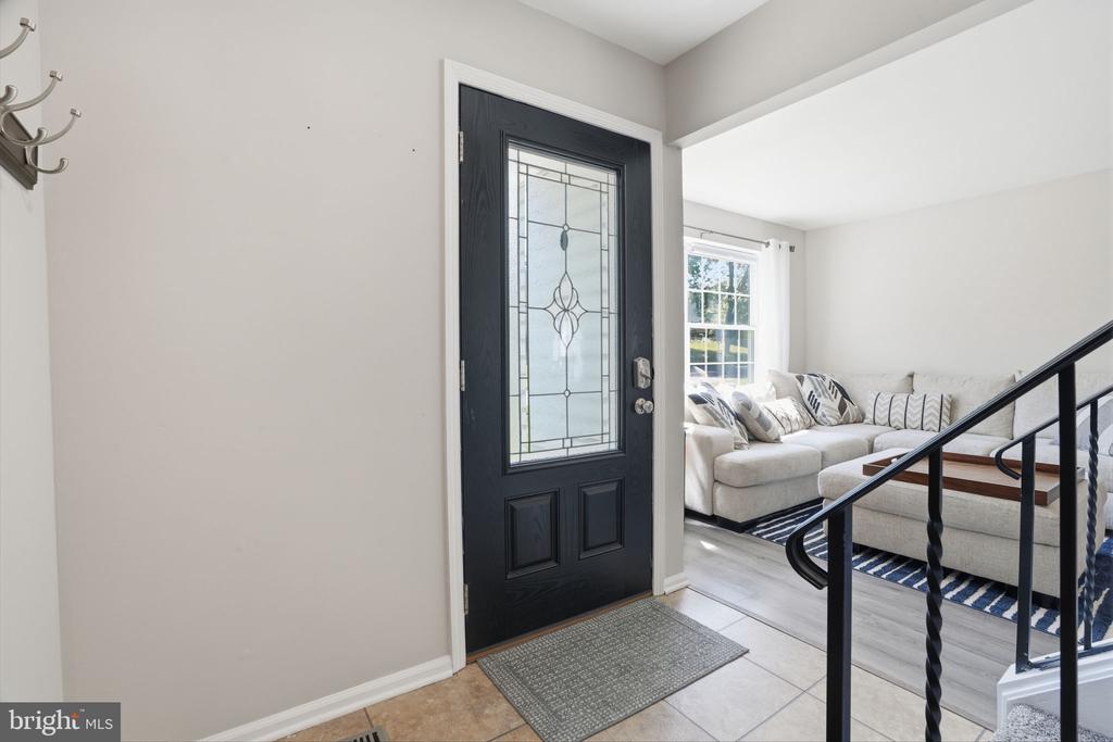 381 ALBERTS WAY