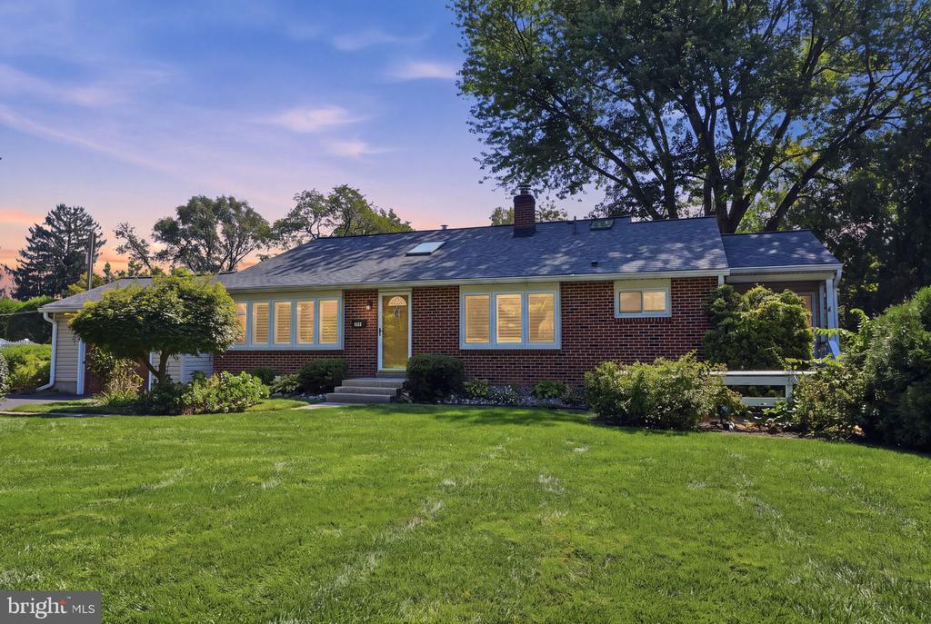 350 SUMMIT AVENUE
