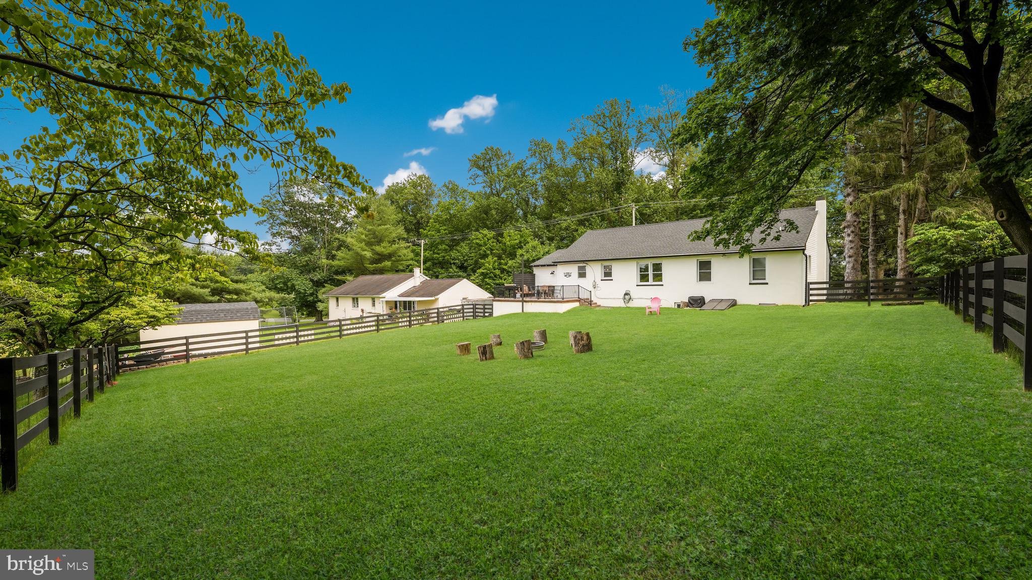 3105 E Kings Hwy