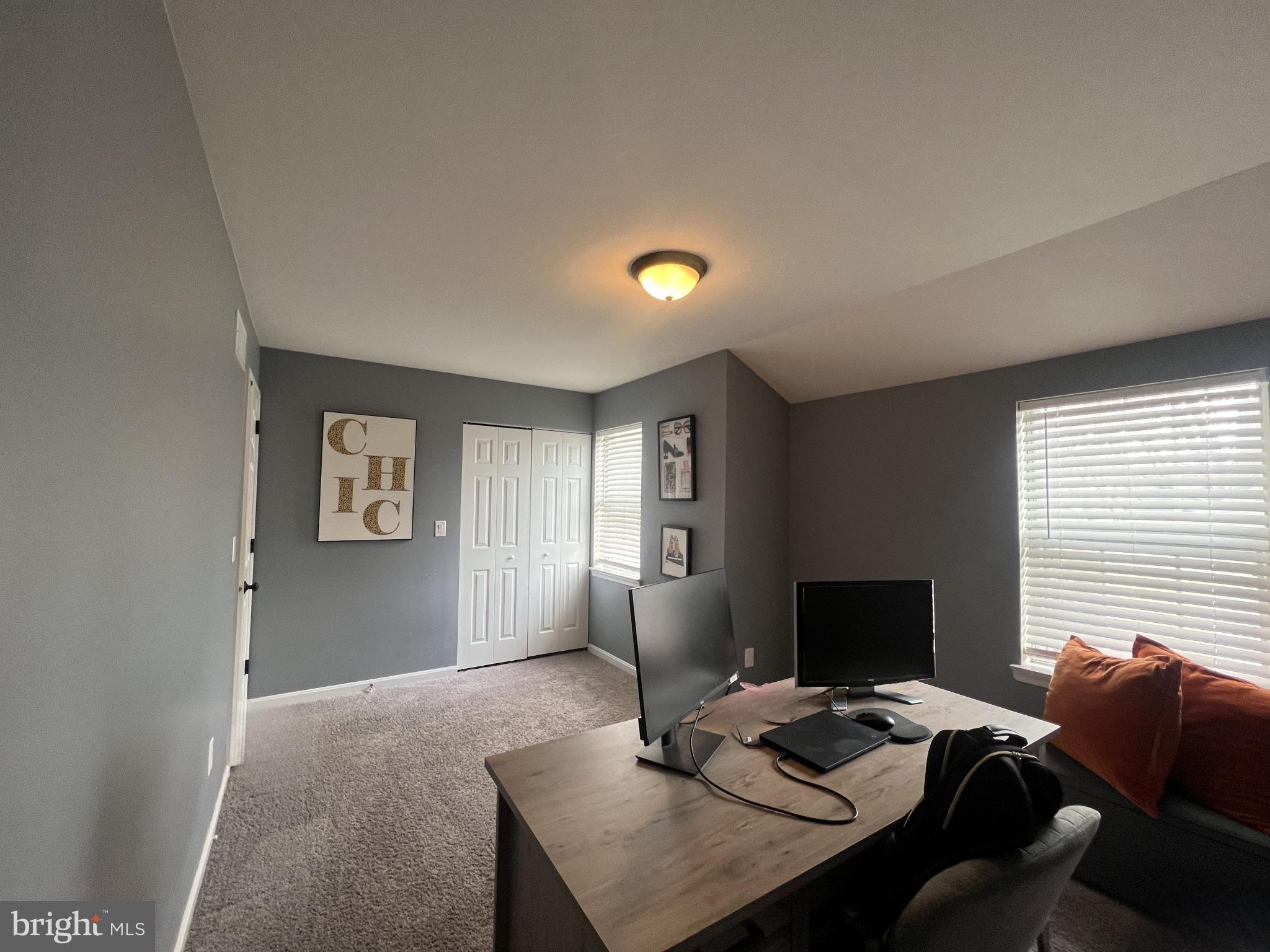 1335 CAMBRIDGE CT