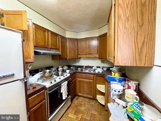 1640 Pennington Rd