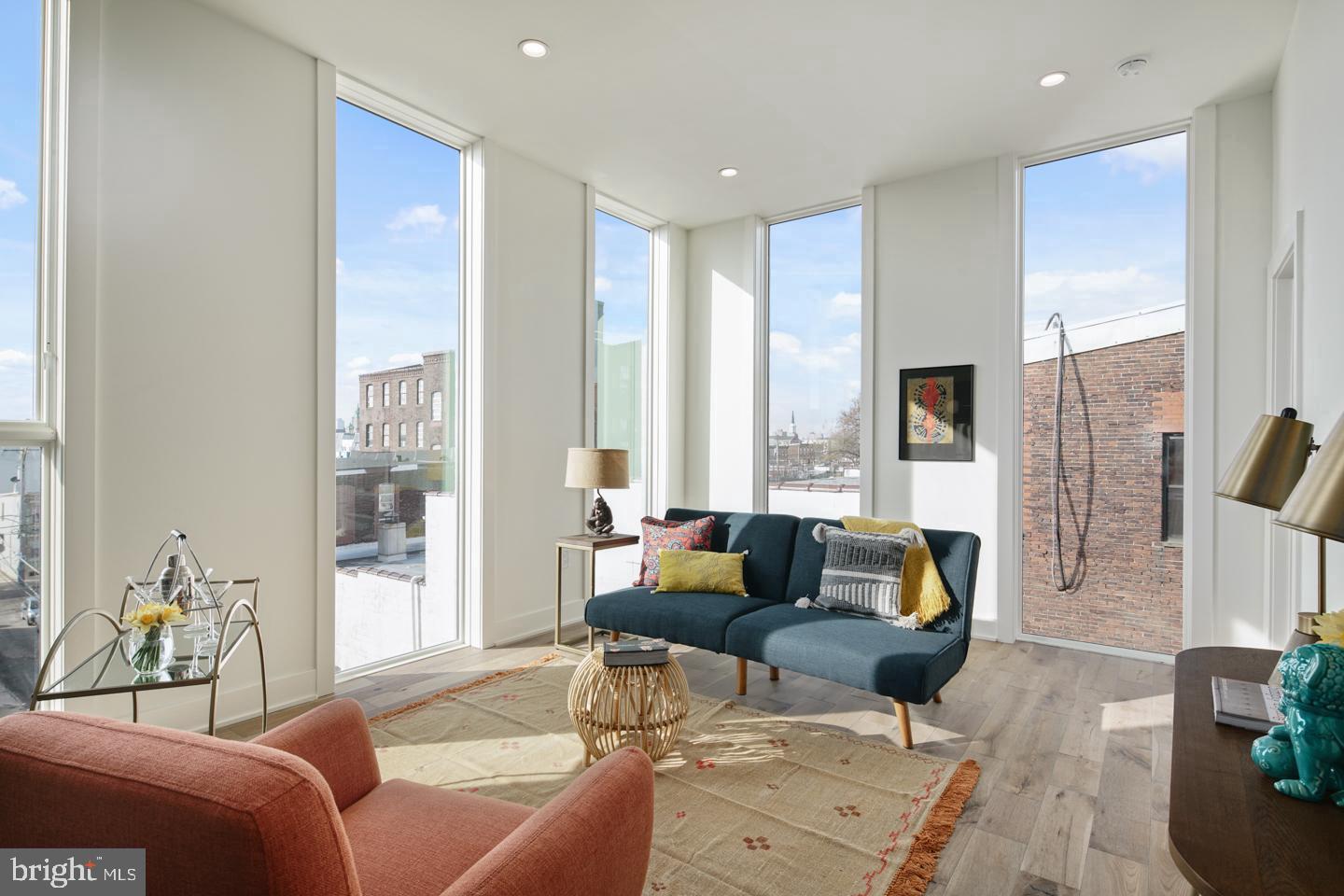 1822 N FRONT ST #11