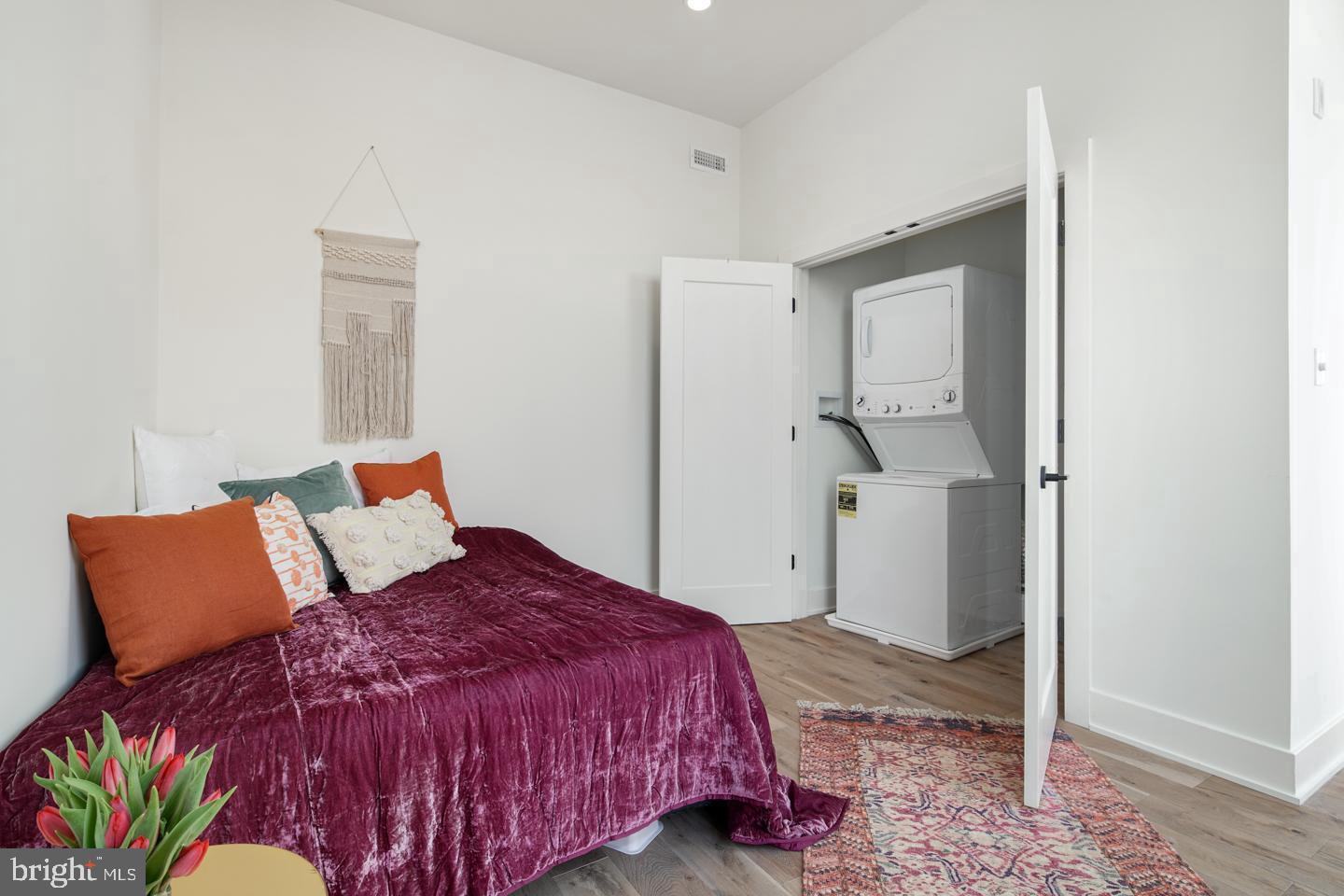 1822 N FRONT ST #11