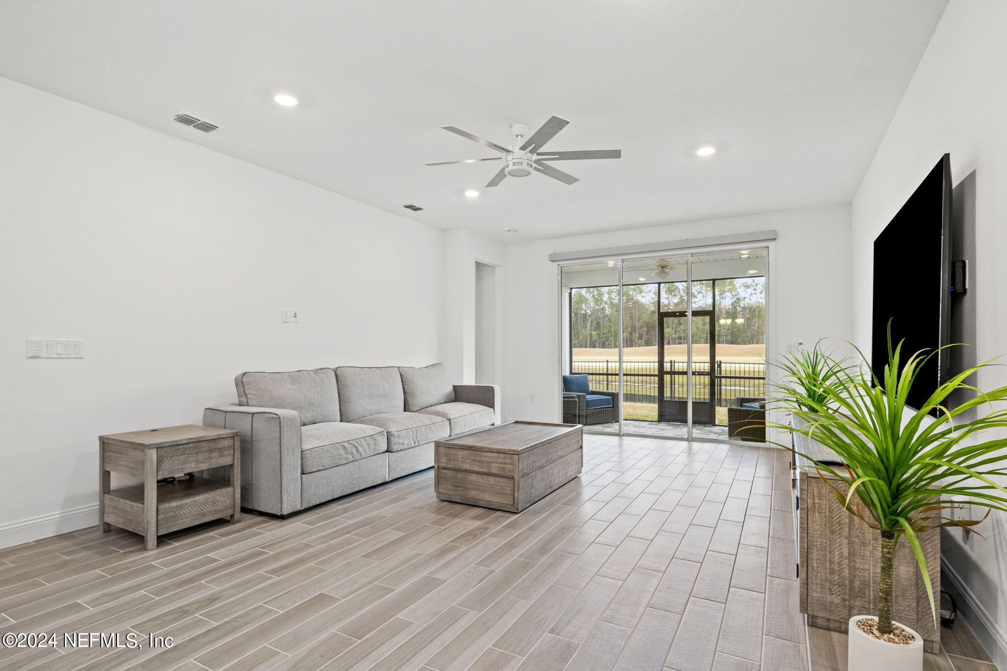 1228 STILLWATER Boulevard